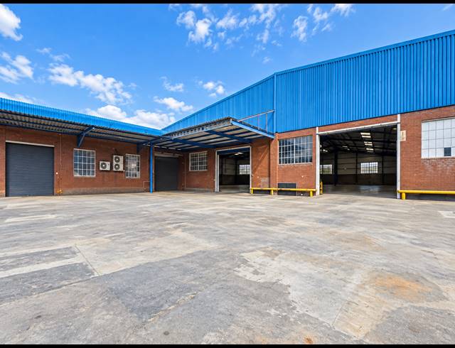 7,559M² FACTORY TO LET IN ROBERTSHAM